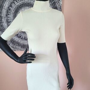 Short sleeve mini dress